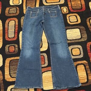 Silver Jeans Women's Blue Flare Jeans